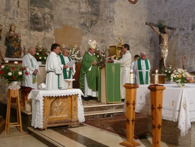 El obispo preside la toma de posesión de Atienza como sacerdote