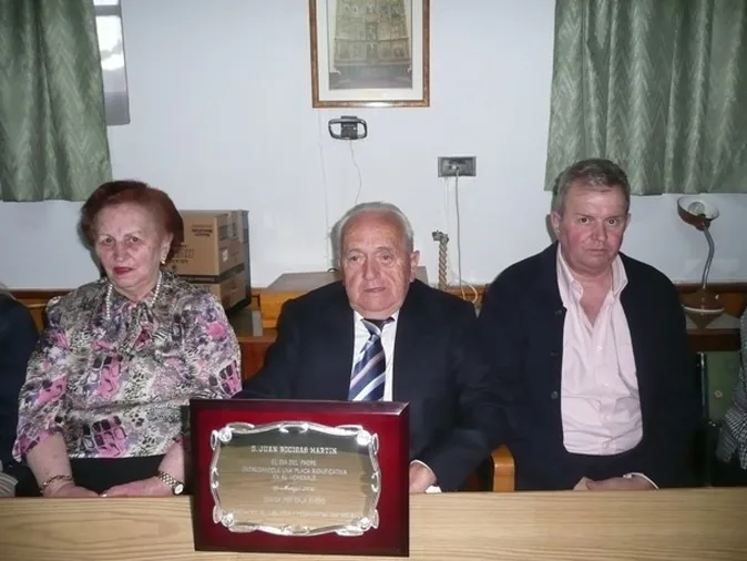 Celebrar ser el padre de mayor edad