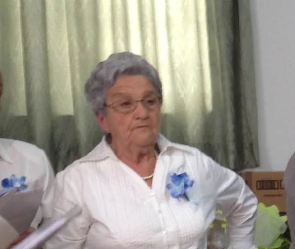 Eladia Crespo García recibe un homenaje a su labor de madre