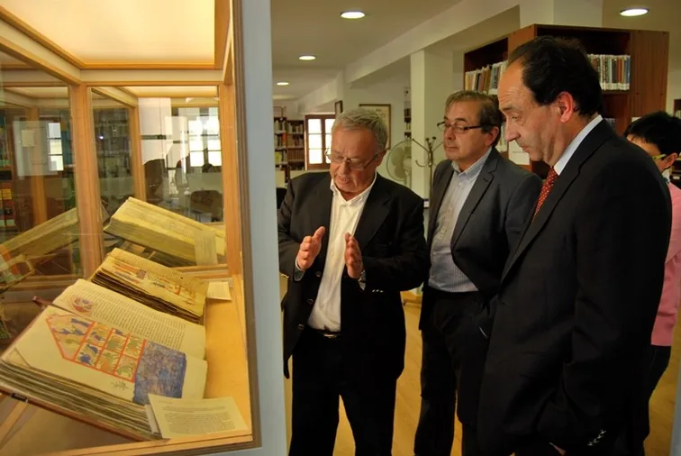 Una exposición sobre el origen del castellano en la biblioteca