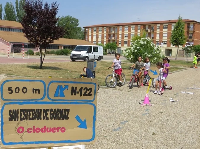 Aprovechar el campamento estival para aprender seguridad vial
