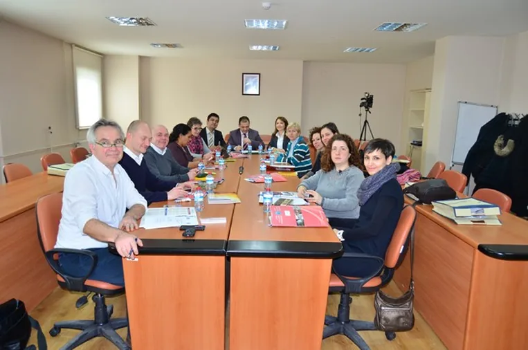 Acercando la educación de Turquía