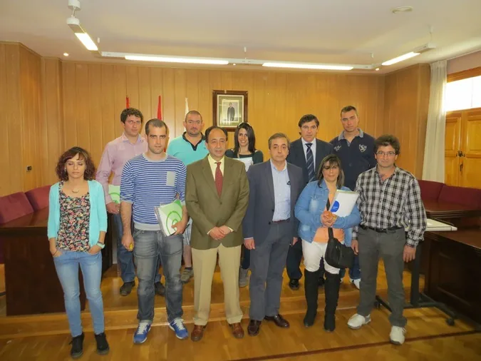La Junta entrega las llaves de nueve de las viviendas sociales