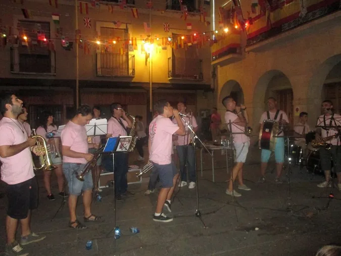 Acordes como preludio de fiestas