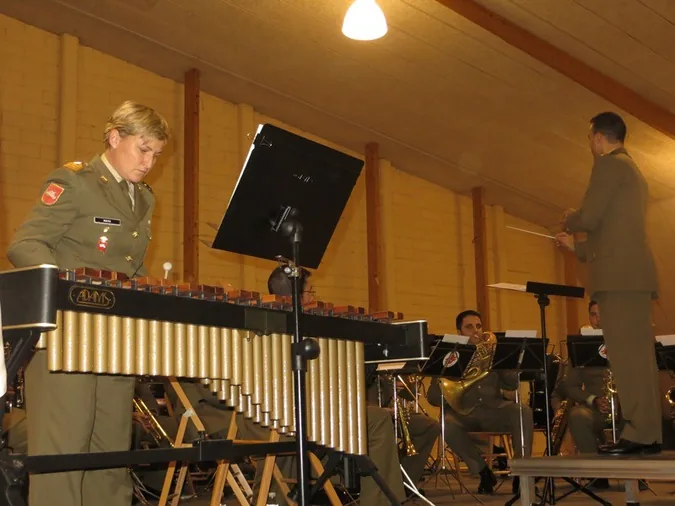 La música de las Fuerzas Pesadas llega a San Esteban