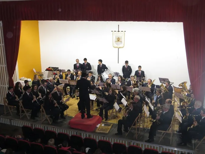 El concierto de Compases del Duero sirve de inicio navideño