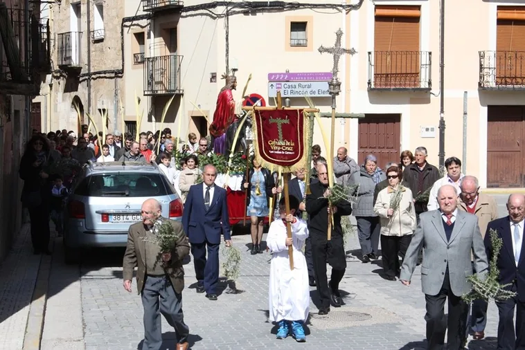 San Esteban inició la Semana Santa con la procesión de los Ramos