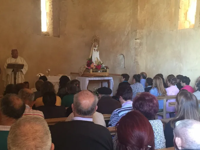 Una Virgen en custodia compartida