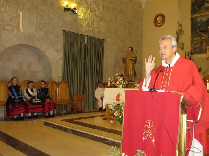 Tributo al Santo Cristo con la alta participación de las peñas