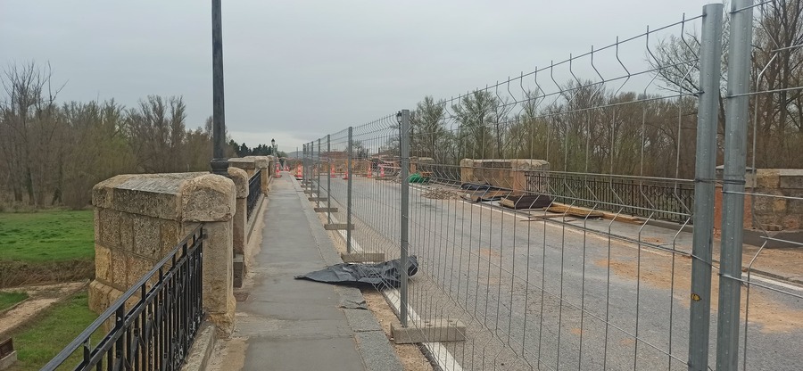 Preocupación por las grietas del puente