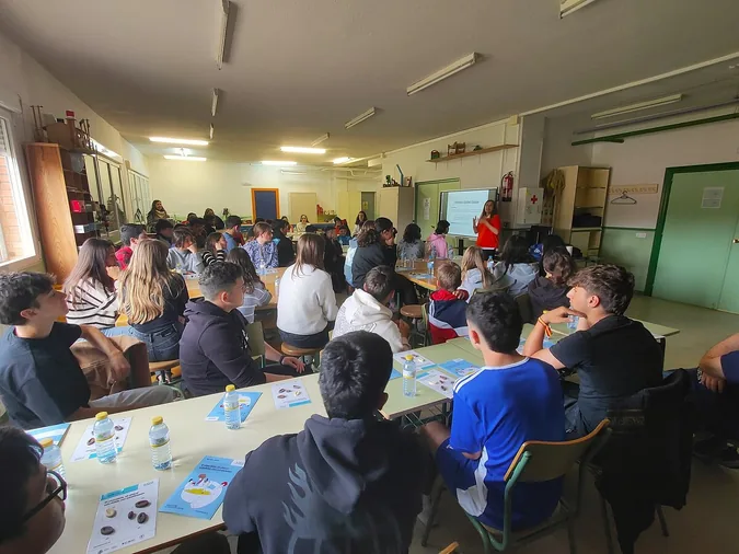 Alumnos del IES participan en el taller del CSIC sobre chocolate