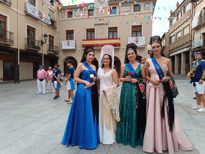 Tamborrada, dianas y misa en el Rivero completan la mañana del 8