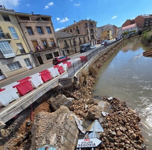 Nuevo derrumbe en el entorno del puente medieval