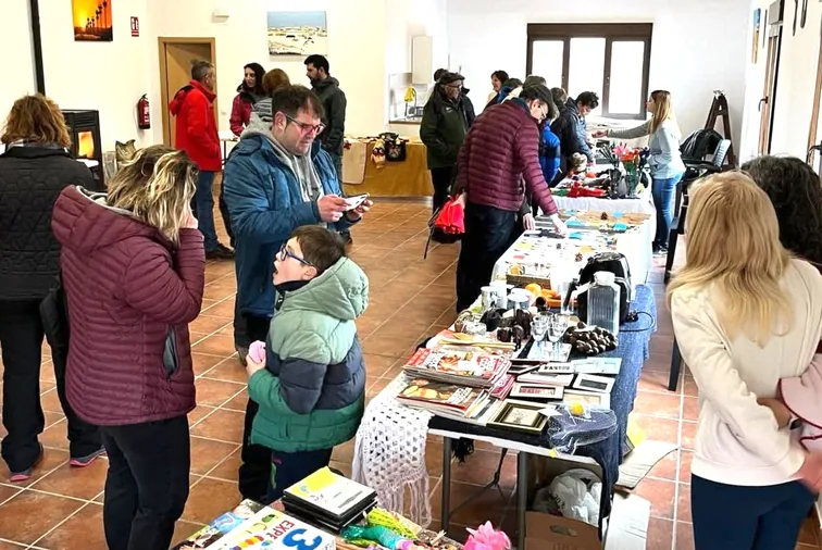 Velilla organiza su séptimo Mercado Comarcal de 2º Mano y Manualidades