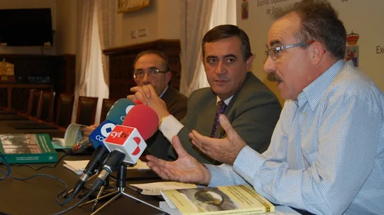 Publicado un libro sobre puentes, que recoge el de San Esteban