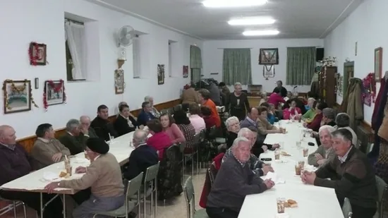 Los mayores de San Miguel disfrutan del Día de San Antón