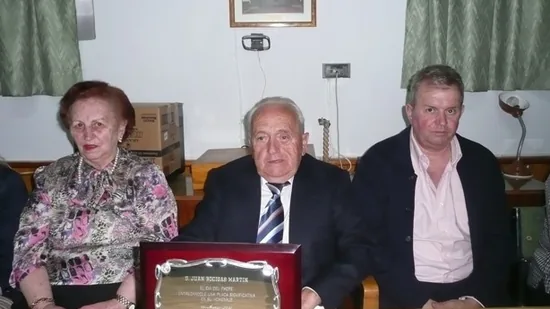 Celebrar ser el padre de mayor edad