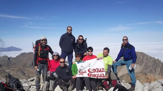 San Bur inicia el curso y este puente hace el Camino de Santiago