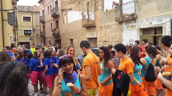 El sábado: anticipo festivo en el tradicional Día de las Peñas