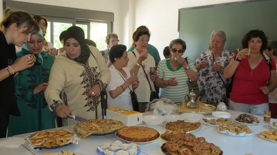 Té y dulces para poner fin a un taller de integración