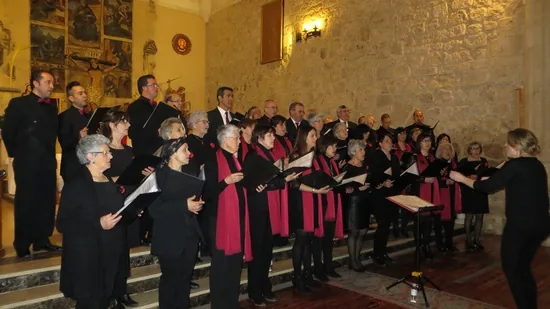 Unión de voces en armonía sacra
