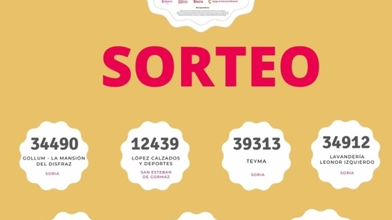 Calzados López entrega uno de los vales de Aquí hay premio